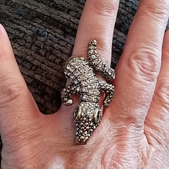 Ring - Picture 7 of 7